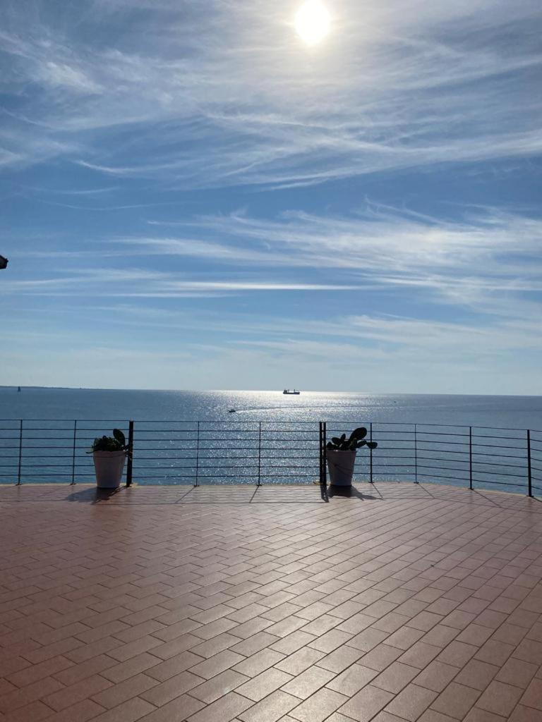 Hotel Palace Vista Mare Gallipoli Exterior photo